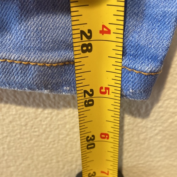 88 jeans capri Women’s ripped pants, size 24 - Picture 9 of 10